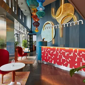 4* Hotel Indigo Granvia Plaza Espana, An Ihg